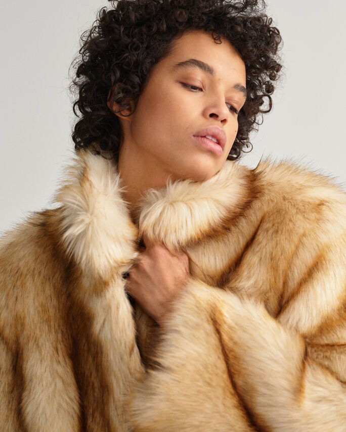 Gant faux fur cropped jacket